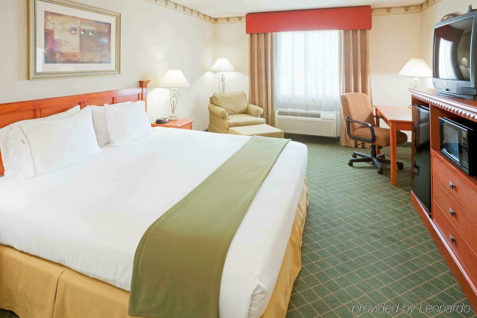 Holiday Inn Express & Suites - Pharr By Ihg Экстерьер фото