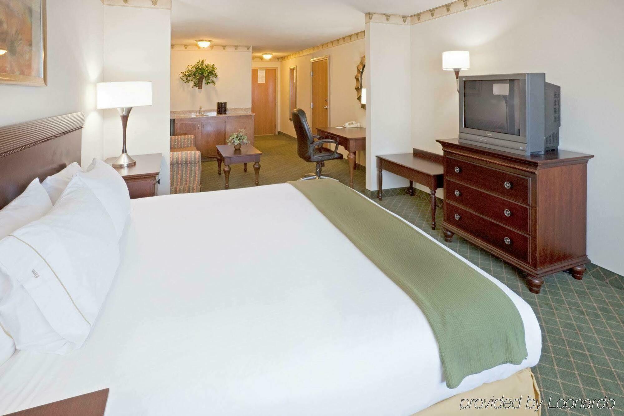 Holiday Inn Express & Suites - Pharr By Ihg Экстерьер фото